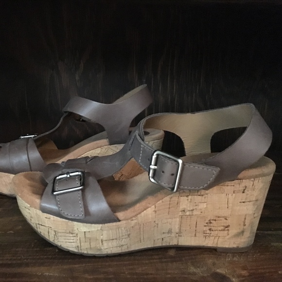 clarks caslynn paula